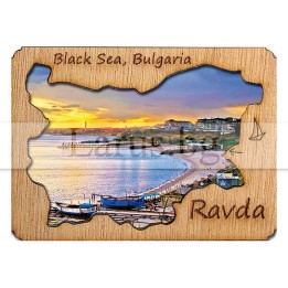 Магнитен сувенир Равда с дървен елемент 12-mdRA-0002